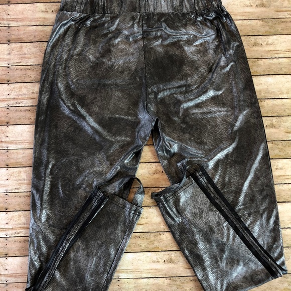 Simon Chang Snake Print Pants - Picture 6 of 6